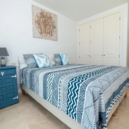 Duplex Puerto Rico Terraza Piscina 6P By Lightbooking בקתה